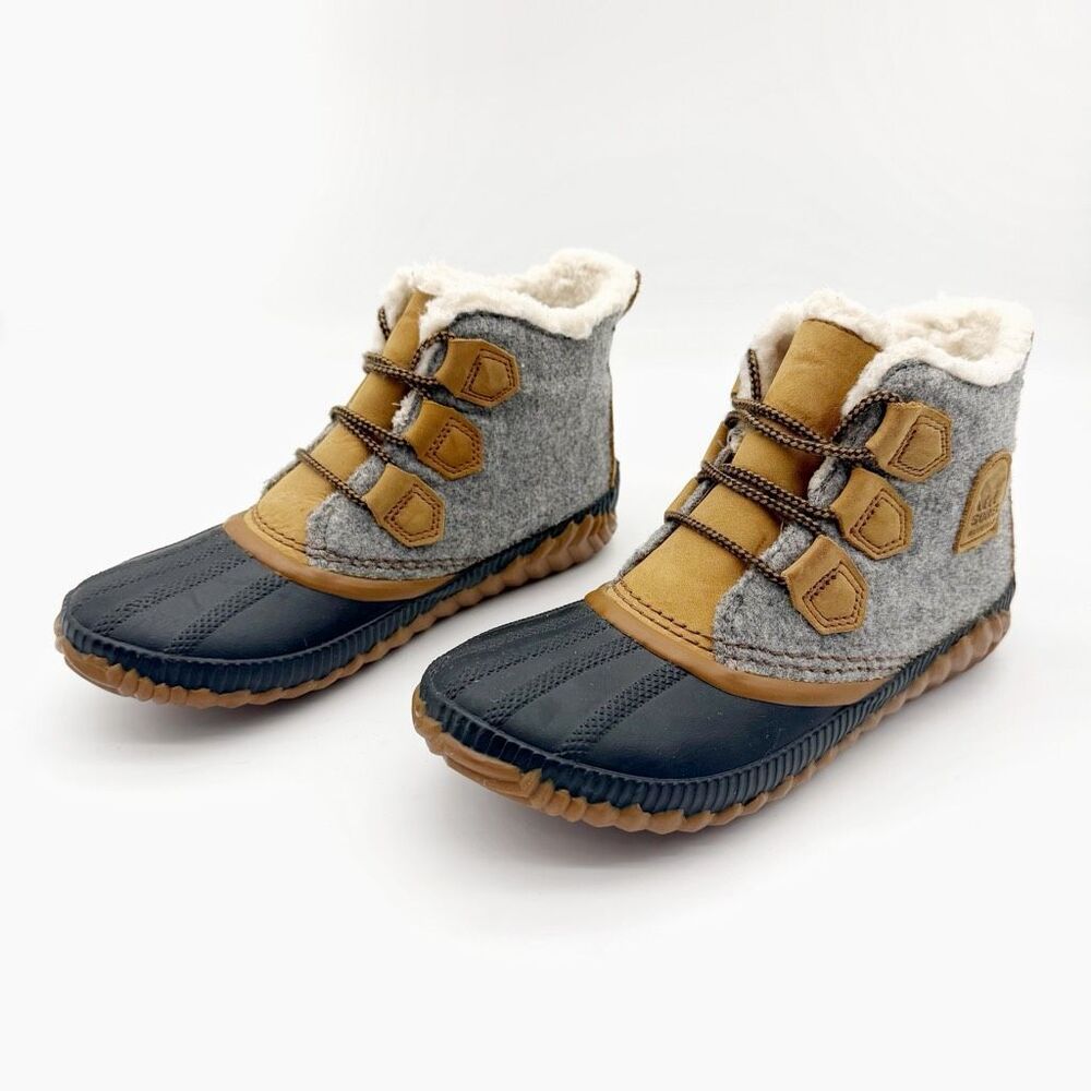 SOREL Taupe Joan of Arctic III Wedge Chelsea Boots Women Size 8.5 Ankle Booties